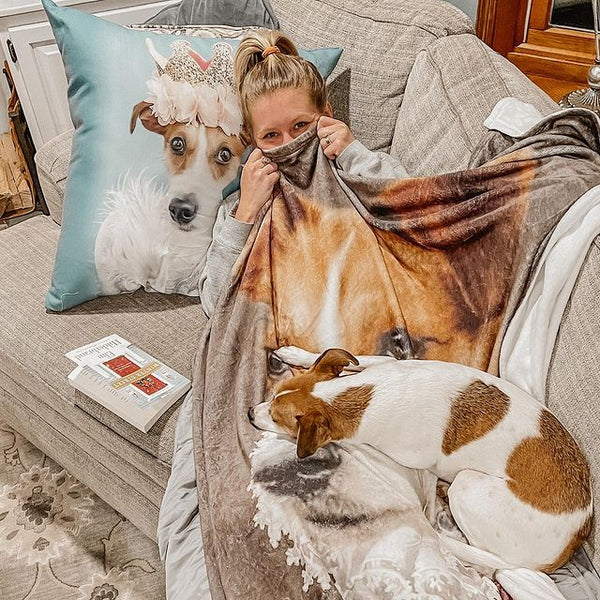 Sleep In Style: How Personalized Blankets Enhance Your Pet's Naptime