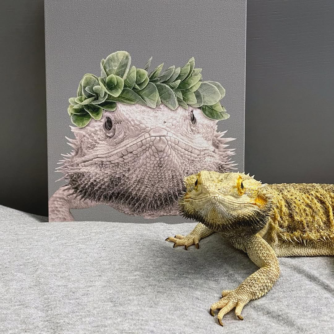 Roman Crown Pet Portrait - Custom Canvas